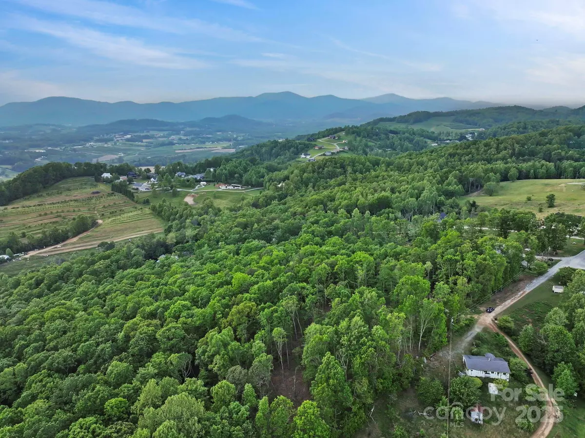 Hendersonville, NC 28792,000 John Delk RD #3