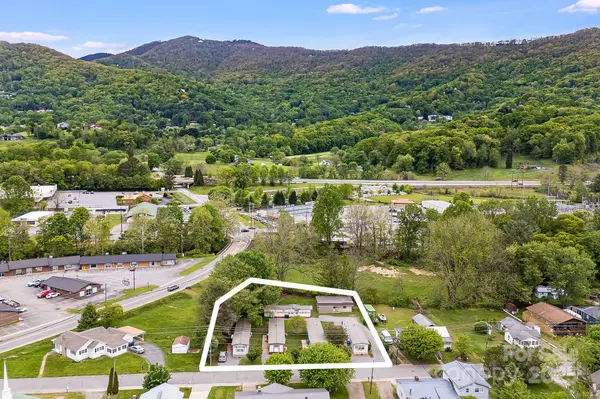 Waynesville, NC 28786,560 Westwood CIR