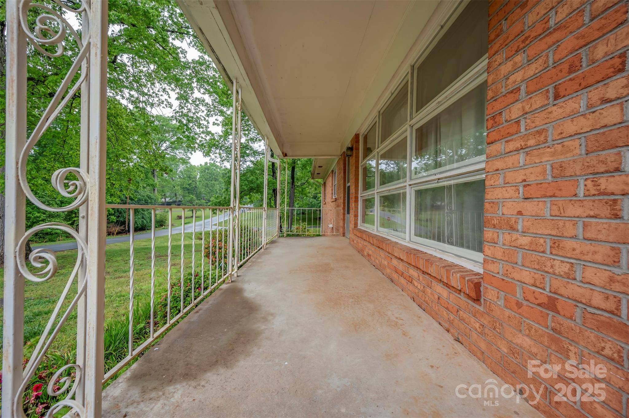 Forest City, NC 28043,113 Dogwood AVE