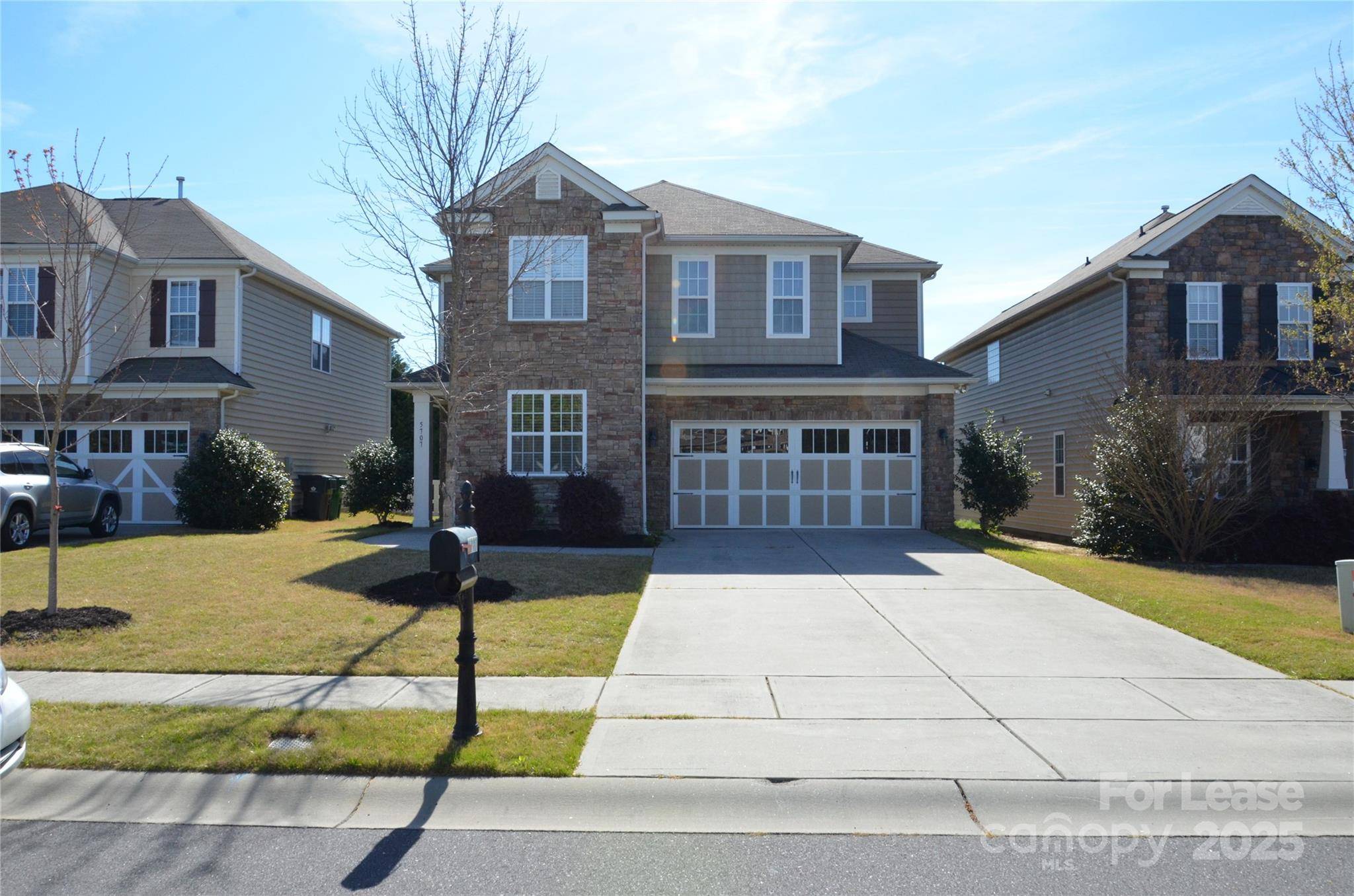 5707 El Campo CT, Charlotte, NC 28277