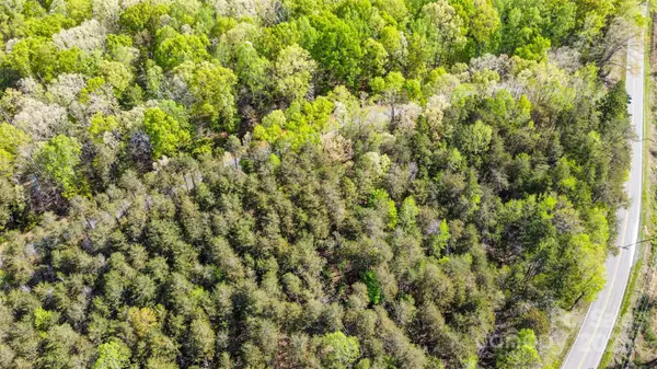 123 Pier DR,  Statesville,  NC 28677