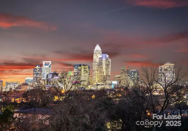 Charlotte, NC 28205,902 Van Every ST