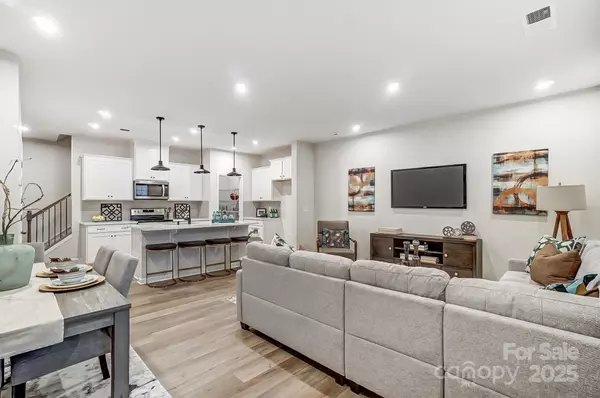 Charlotte, NC 28269,3930 Cheyney Park DR