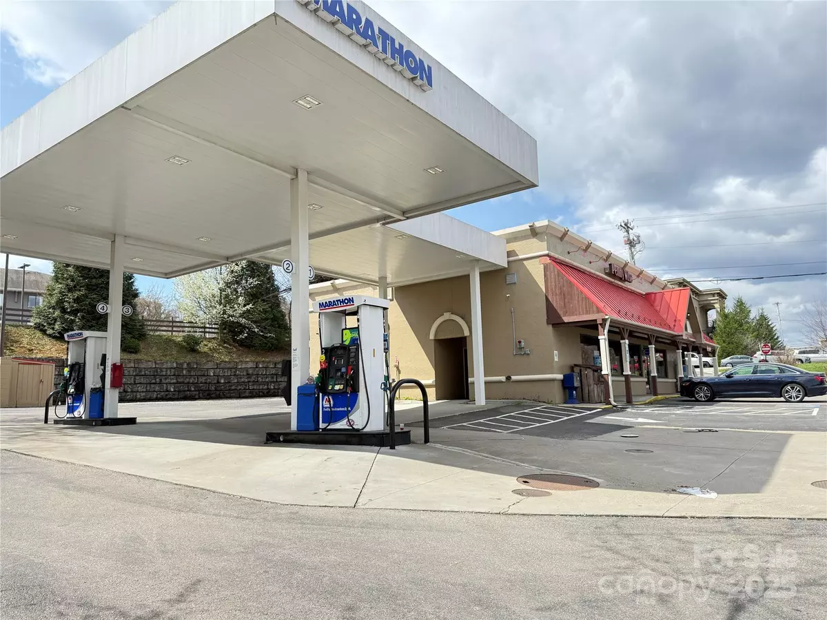 Boone, NC 28607,450 E King ST