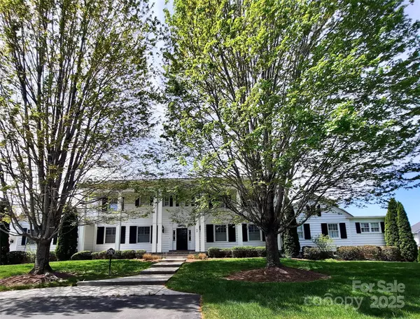 Hendersonville, NC 28792,58 Towne Place DR