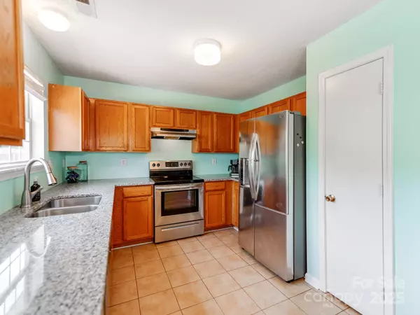 Charlotte, NC 28215,10408 Milstead CT