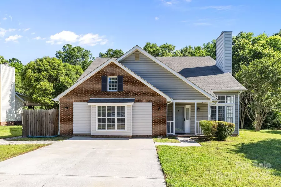 13914 Loch Loyal DR, Charlotte, NC 28273