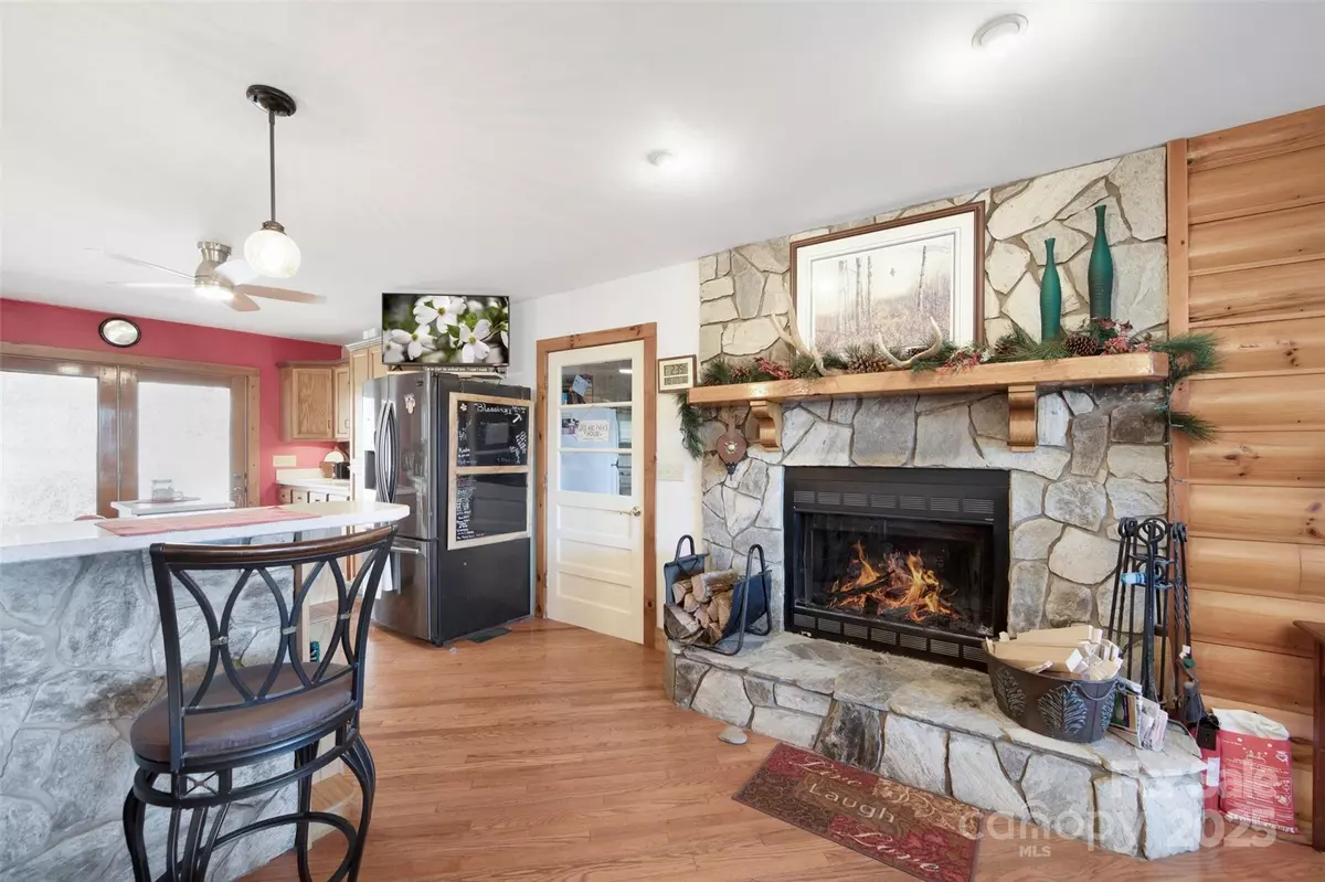 Waynesville, NC 28785,150 Sorghum DR