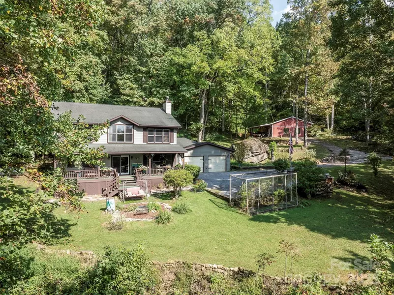 150 Sorghum DR, Waynesville, NC 28785