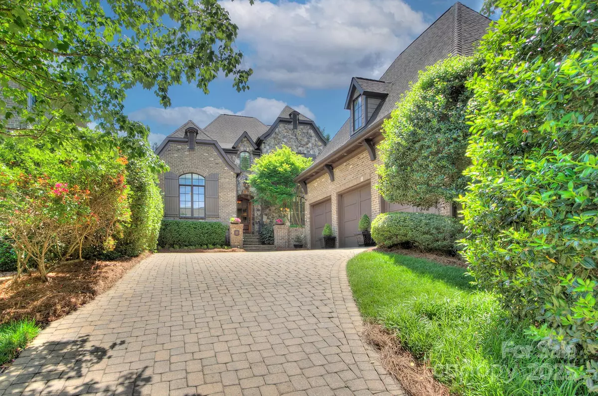 Charlotte, NC 28226,809 Verney LN