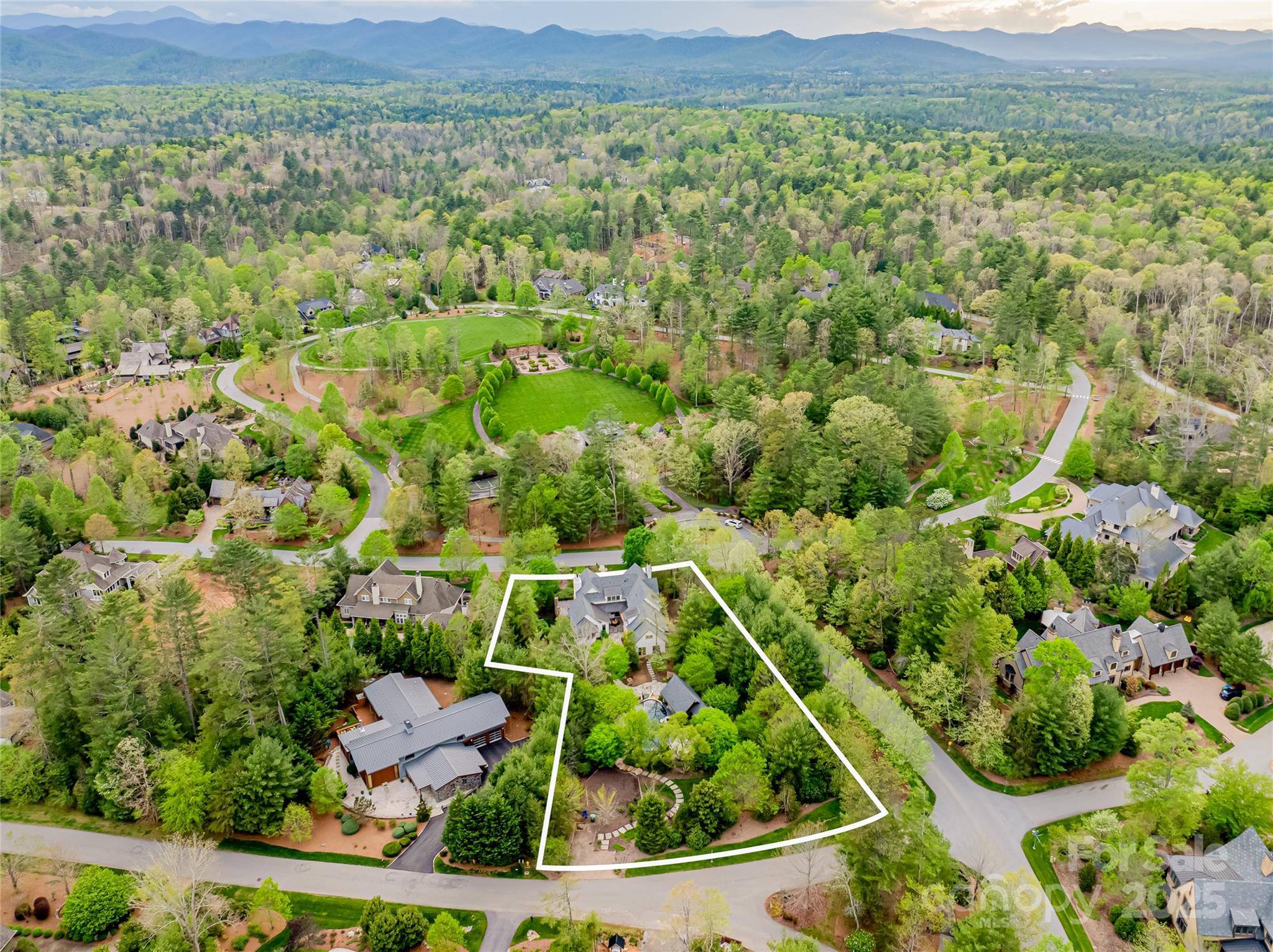 Asheville, NC 28803,32 Ramble WAY