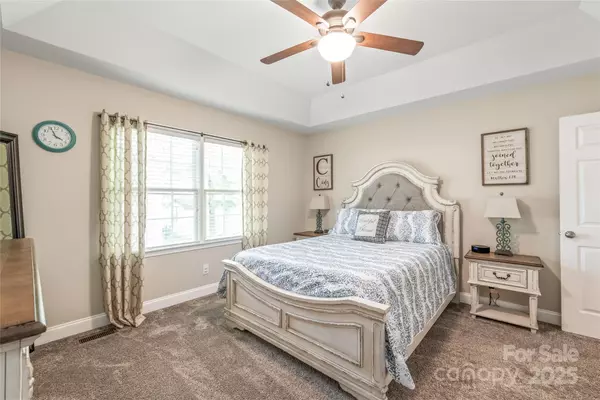 Gastonia, NC 28052,1542 Crowders Woods DR