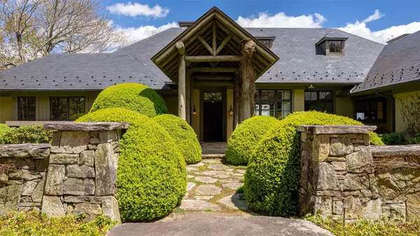Lake Toxaway, NC 28747,589 Summit Ridge RD