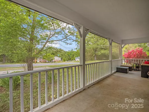 Forest City, NC 28043,220 Big Springs AVE