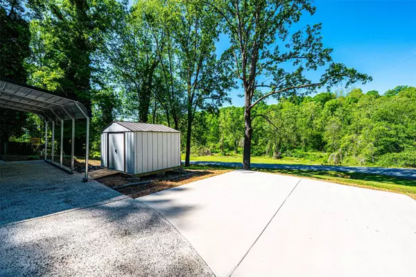 Hickory, NC 28602,1018 Autumn LN