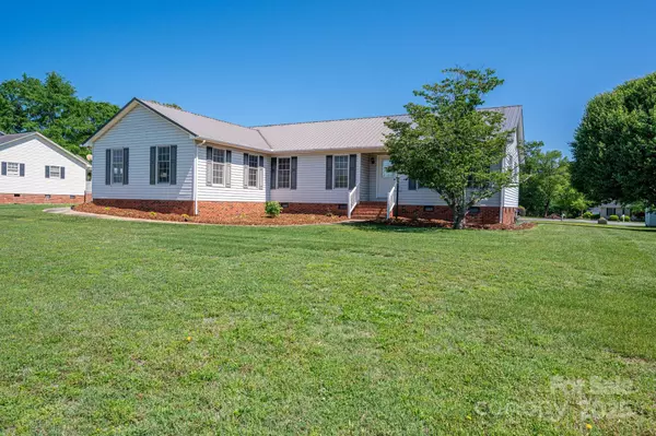 727 Skinner RD, Shelby, NC 28152