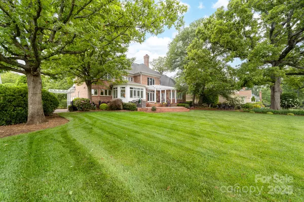Cornelius, NC 28031,18920 Peninsula Club DR