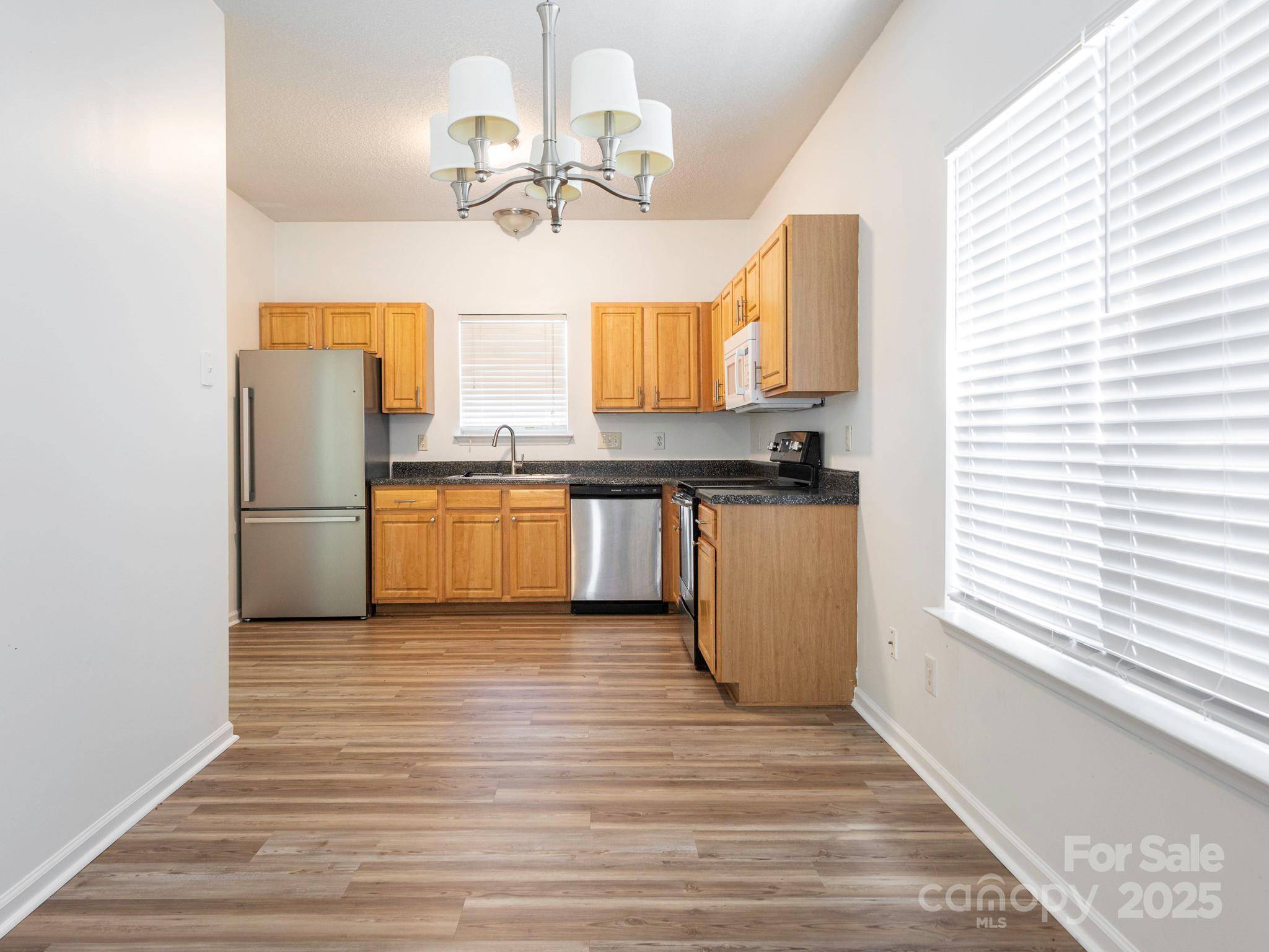 Charlotte, NC 28213,6212 Derryfield DR