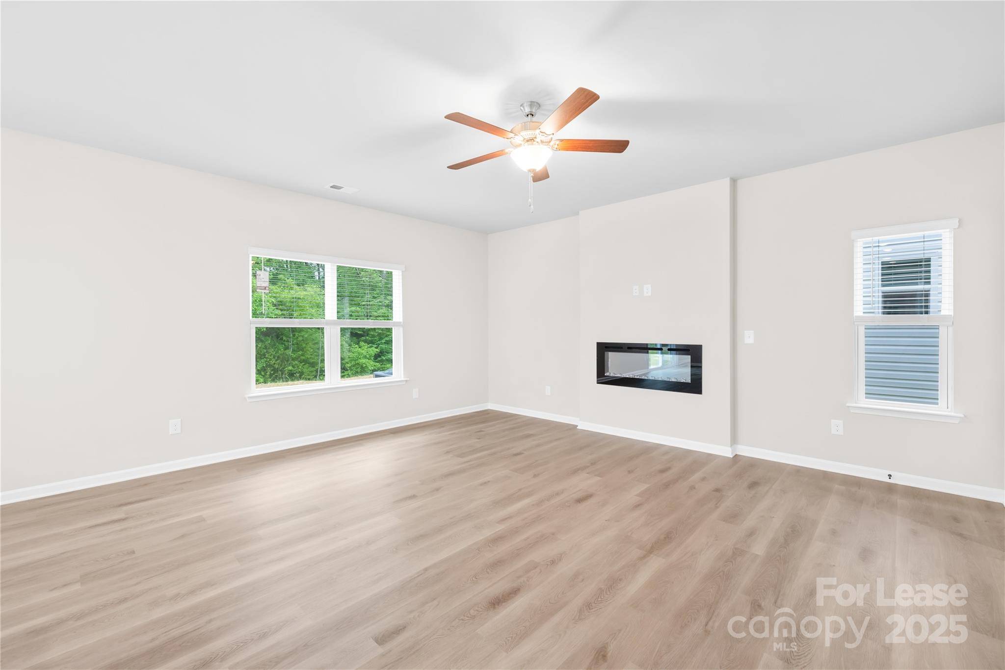 Charlotte, NC 28215,2116 Clapham CT