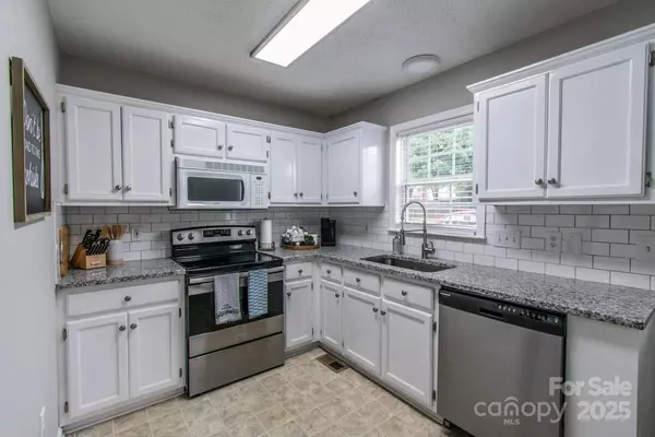 Kannapolis, NC 28083,2551 Glenwood ST