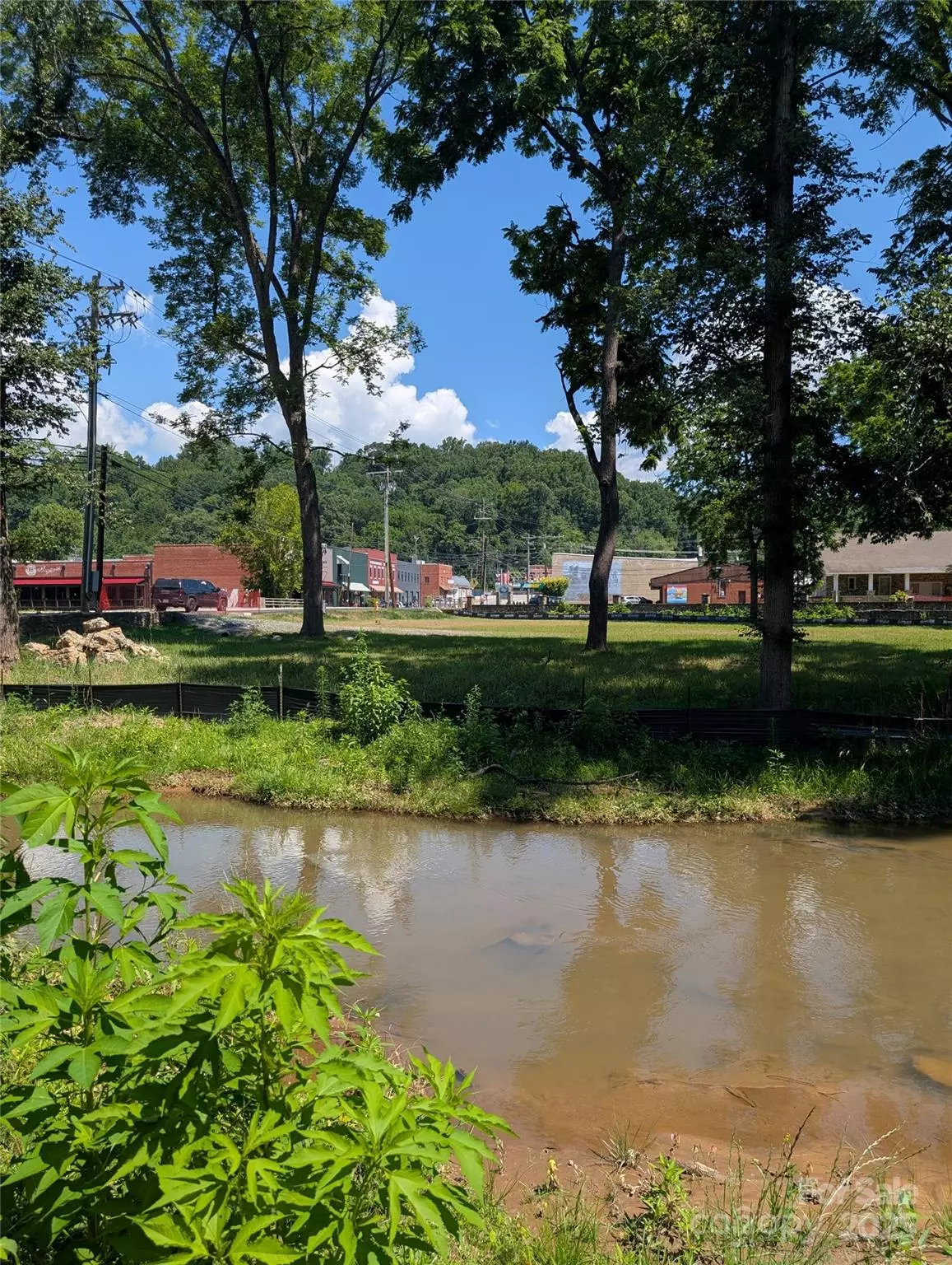 Old Fort, NC 28762,203 Catawba AVE