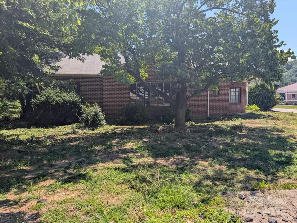 Old Fort, NC 28762,203 Catawba AVE