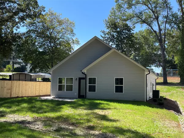 Stanley, NC 28164,404 N Peterson ST