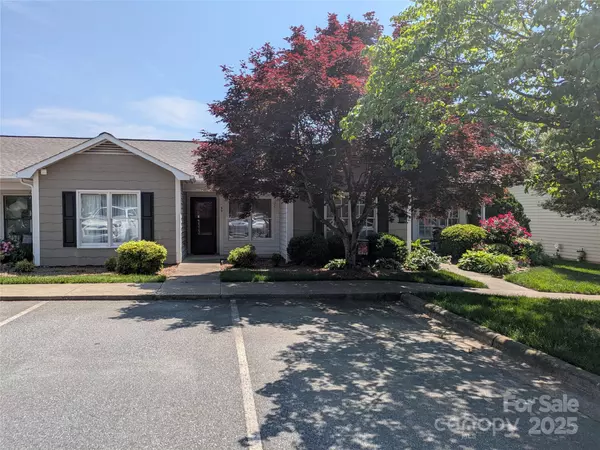 711 4th AVE SW #B3, Conover, NC 28613