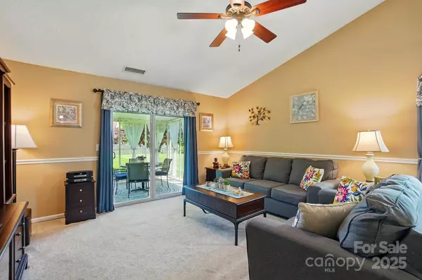 Mooresville, NC 28115,118 Winborne DR