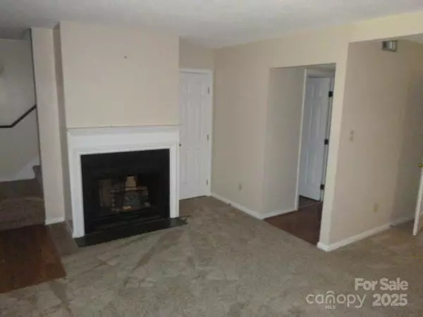 Kannapolis, NC 28083,214 Idlewood DR