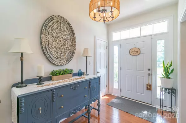 Lancaster, SC 29720,945 Songbird ST