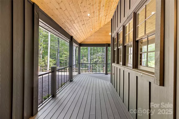 Sapphire, NC 28774,205 Upper Whitewater RD