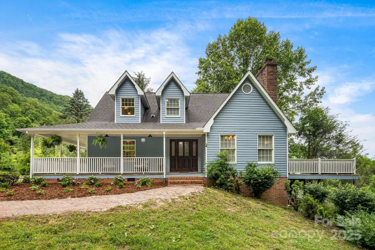 Asheville, NC 28803,92 Rose Hill RD