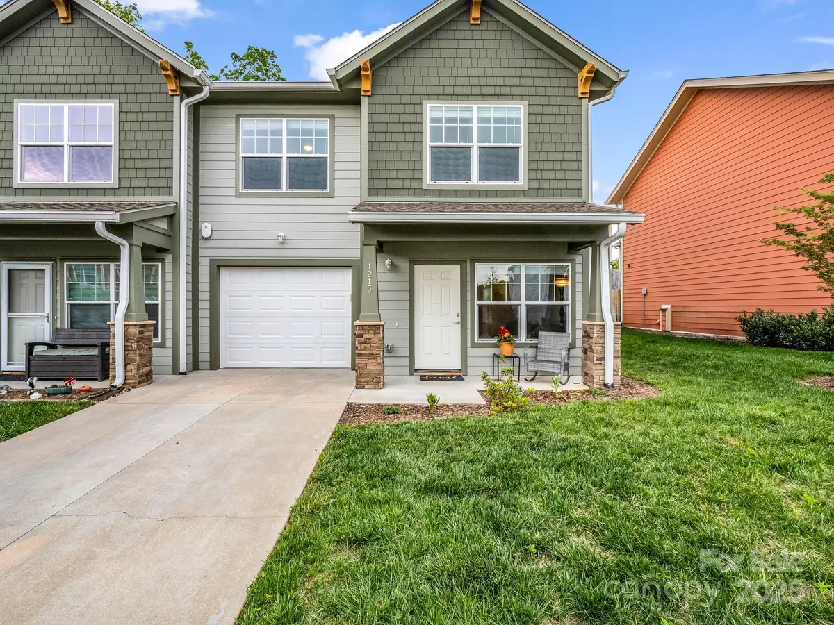 Arden, NC 28704,1215 Pauline Trail DR