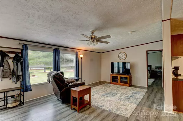 Lawndale, NC 28090,101 J M LN