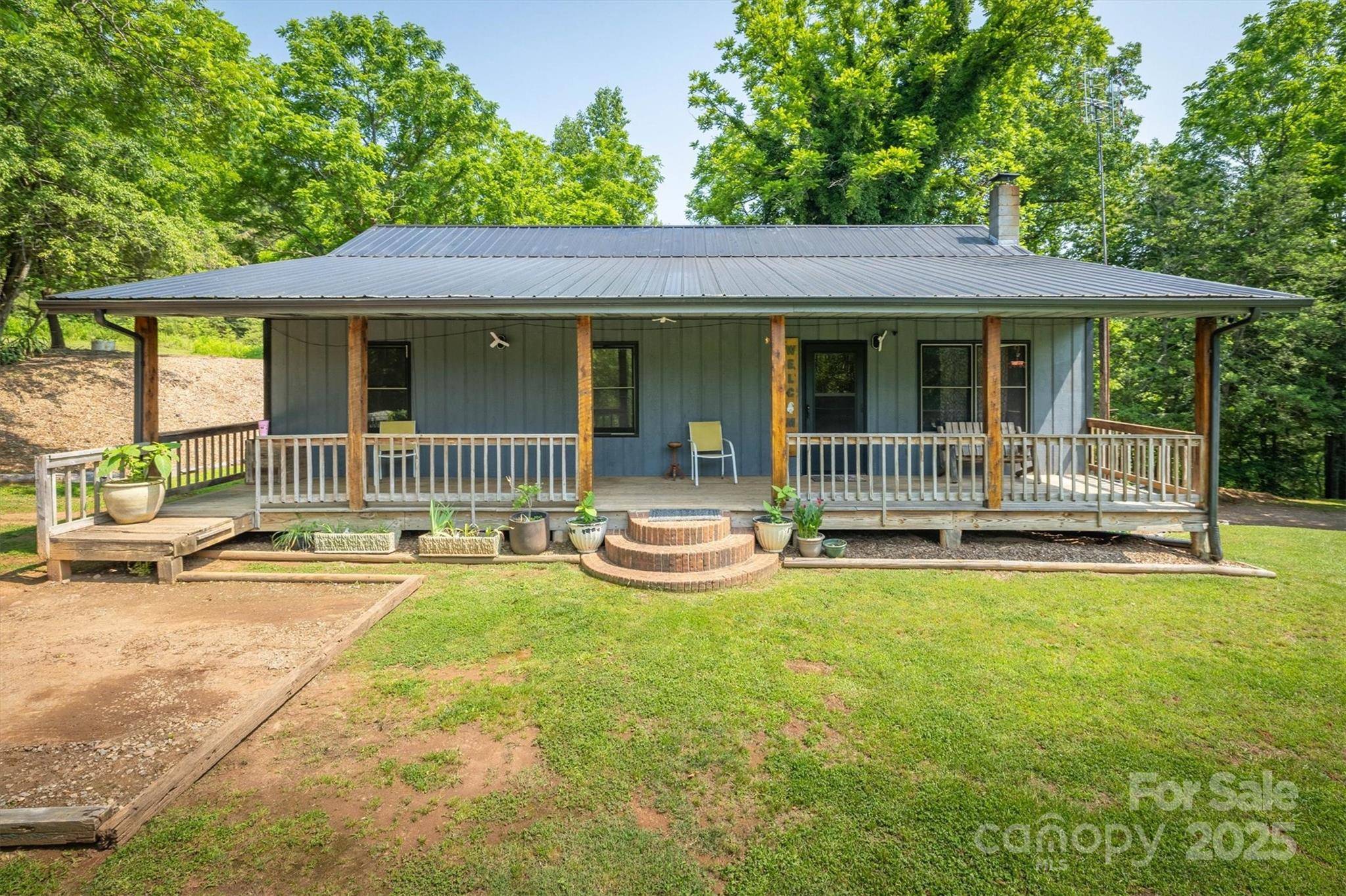 1533 Mcrary Creek RD, Lenoir, NC 28645