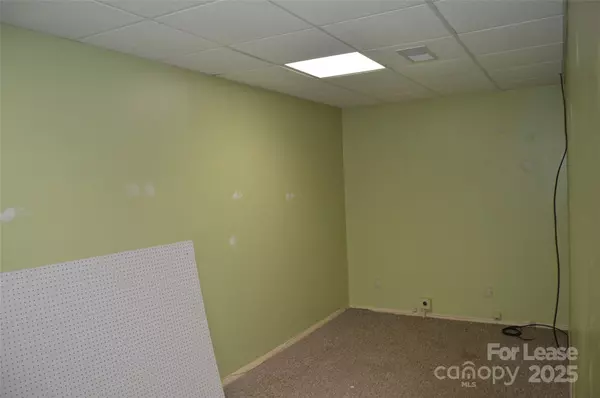 Statesville, NC 28677,111 S Center ST