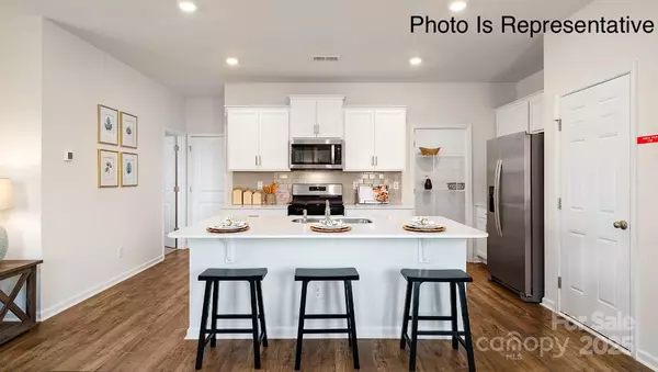 Statesville, NC 28677,231 Giant Oak AVE
