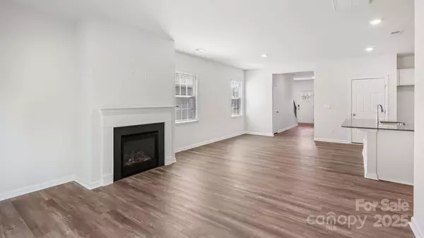 Statesville, NC 28677,231 Giant Oak AVE