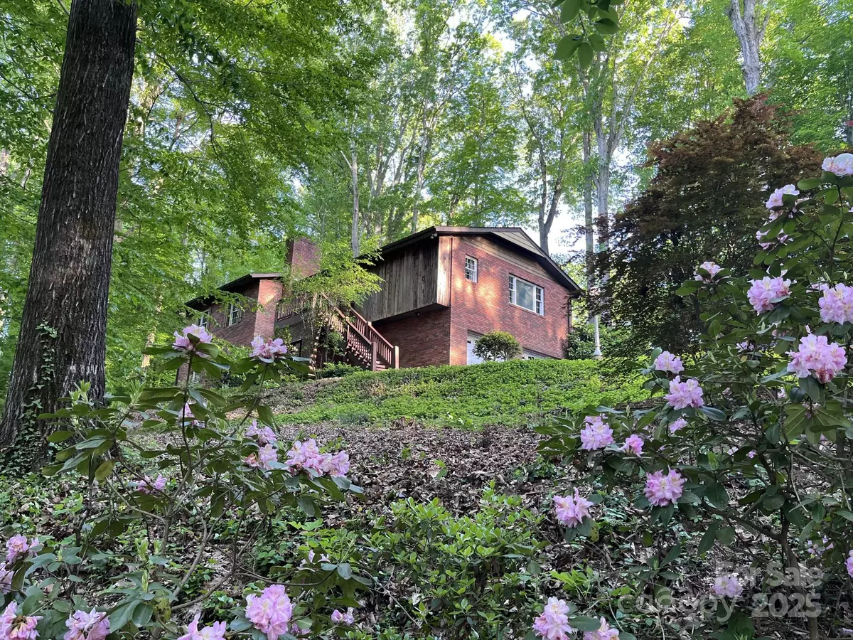 Morganton, NC 28655,231 Davis DR