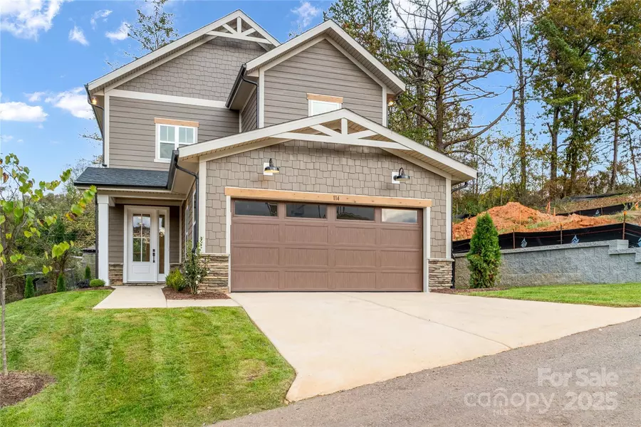 114 Chapel Crossing LN #12, Weaverville, NC 28787