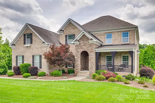 308 Hollister Estates DR, Waxhaw, NC 28173