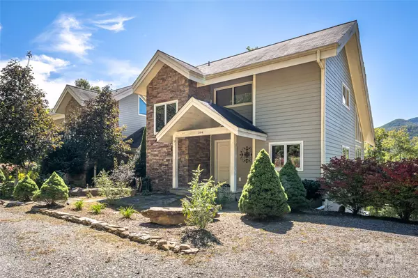 Burnsville, NC 28714,284 Mt. Mitchell DR #2/1