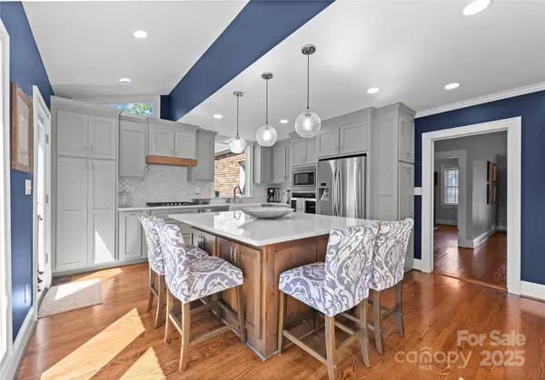 Lincolnton, NC 28092,222 E Carter ST