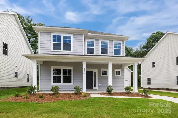 4021 Grommet CT, Matthews, NC 28105