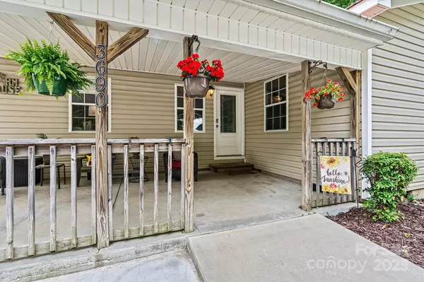 Denver, NC 28037,3690 Birchwood LN