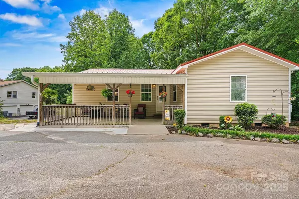 Denver, NC 28037,3690 Birchwood LN