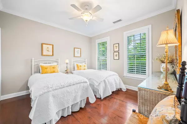 Cornelius, NC 28031,13407 Hazelbrook LN