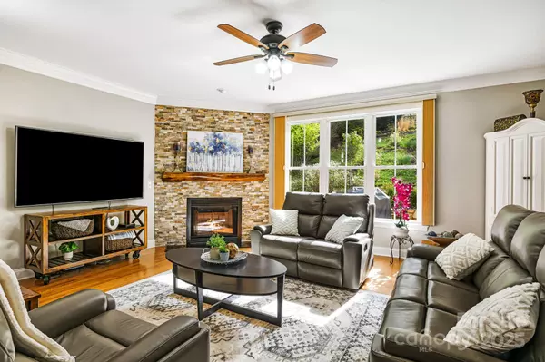 Biltmore Lake, NC 28715,14 Larue CT