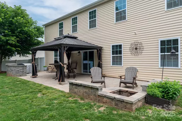 Mount Holly, NC 28120,109 Meadow Stream DR